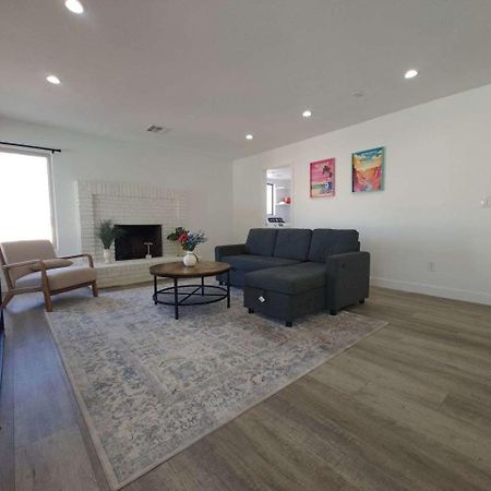 The Strip Is Just Around The Corner! Newly Renovated Luxury Modern Minimalist Villa With Large Pool! Las Vegas Bagian luar foto