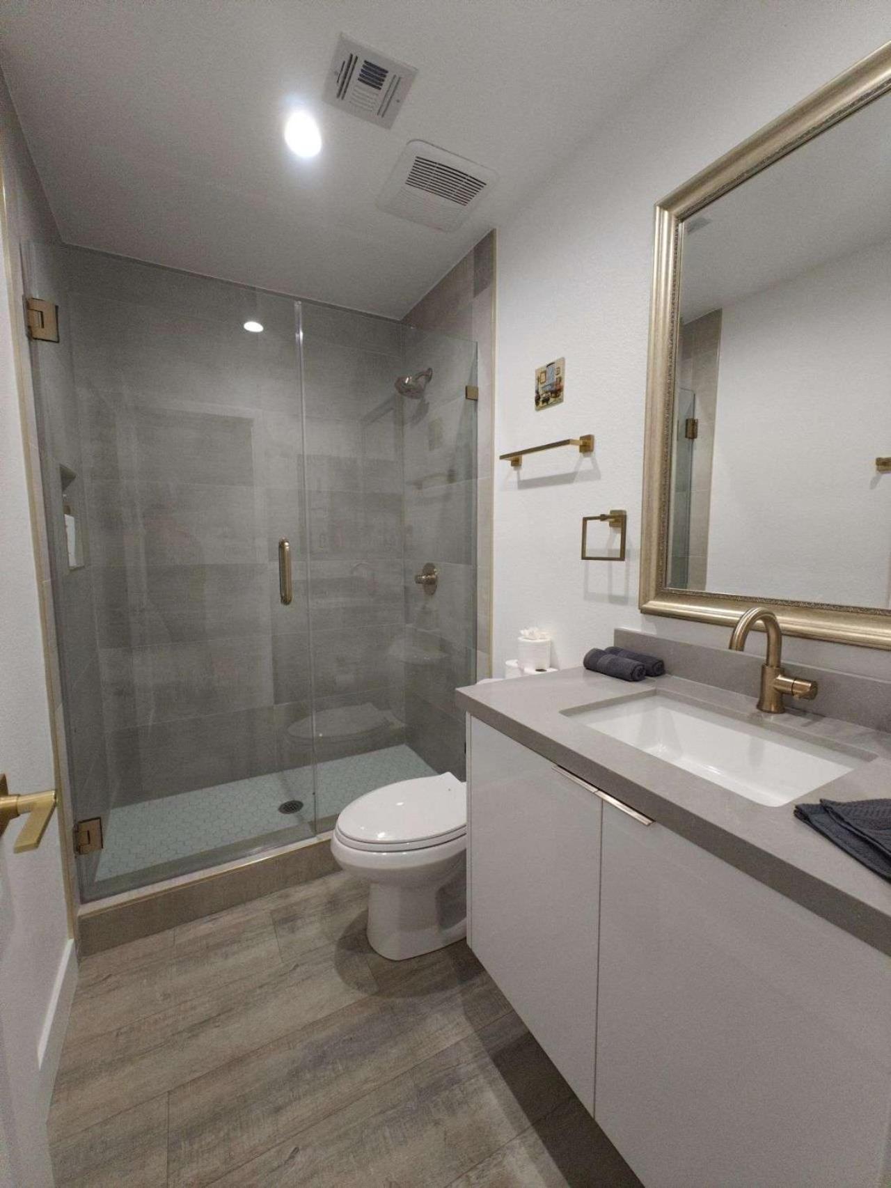The Strip Is Just Around The Corner! Newly Renovated Luxury Modern Minimalist Villa With Large Pool! Las Vegas Bagian luar foto